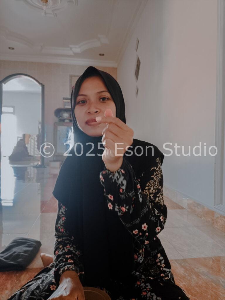 Pesan Cinta di Tengah Kesibukan: “Saranghae” dari Istriku