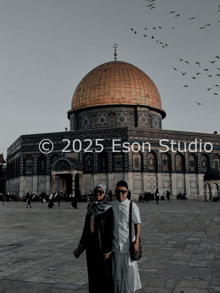 Papa & Mama: Potret Cinta yang Teguh di Tanah Para Nabi