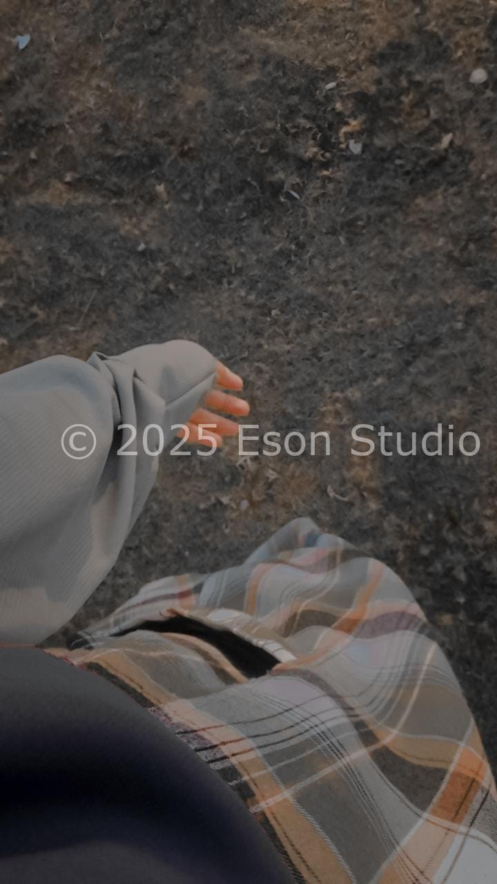 Tangan Mungil yang Galaknya Bikin Santri Tertib